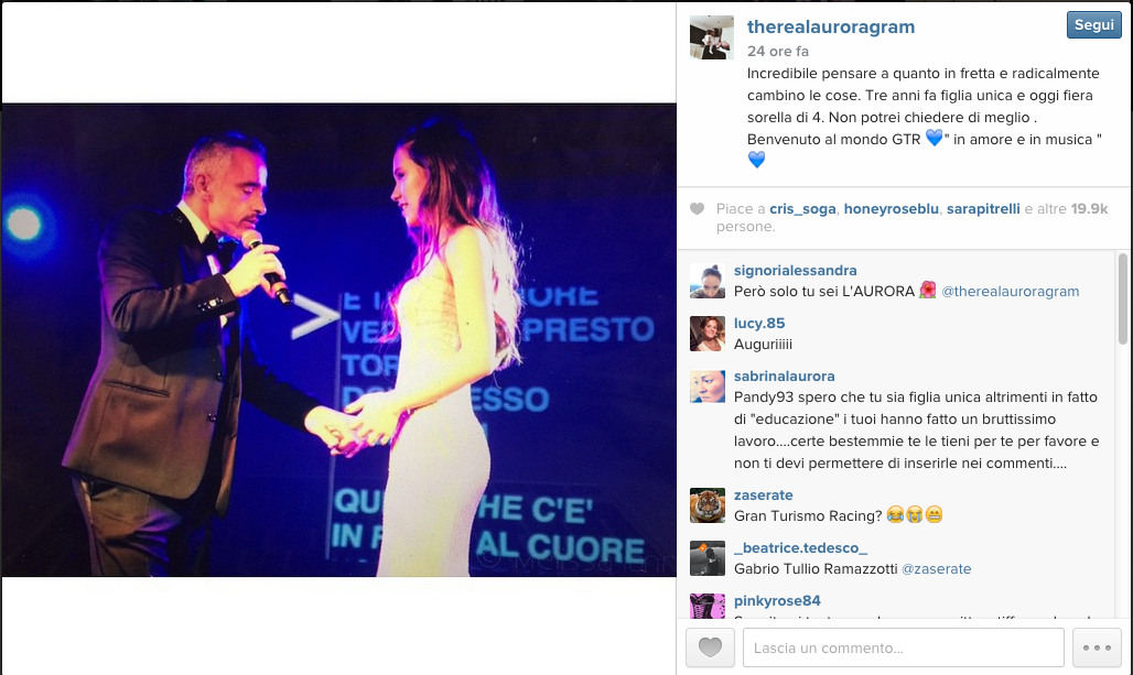 X Factor 9, Eros Ramazzotti sbotta e difende la figlia Aurora dalle critiche X Factor 9, Eros Ramazzotti sbotta e difende la figlia Aurora dalle critiche