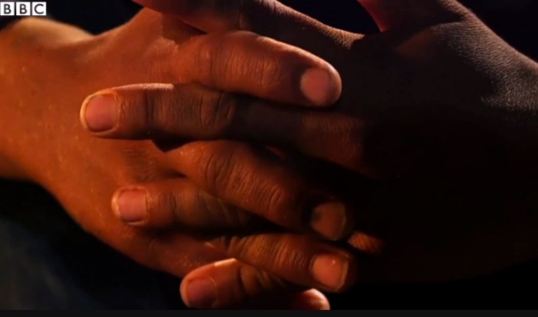 Isis, nuovo video: anziani massacrati con l’esplosivo Isis, nuovo video: anziani massacrati con l’esplosivo