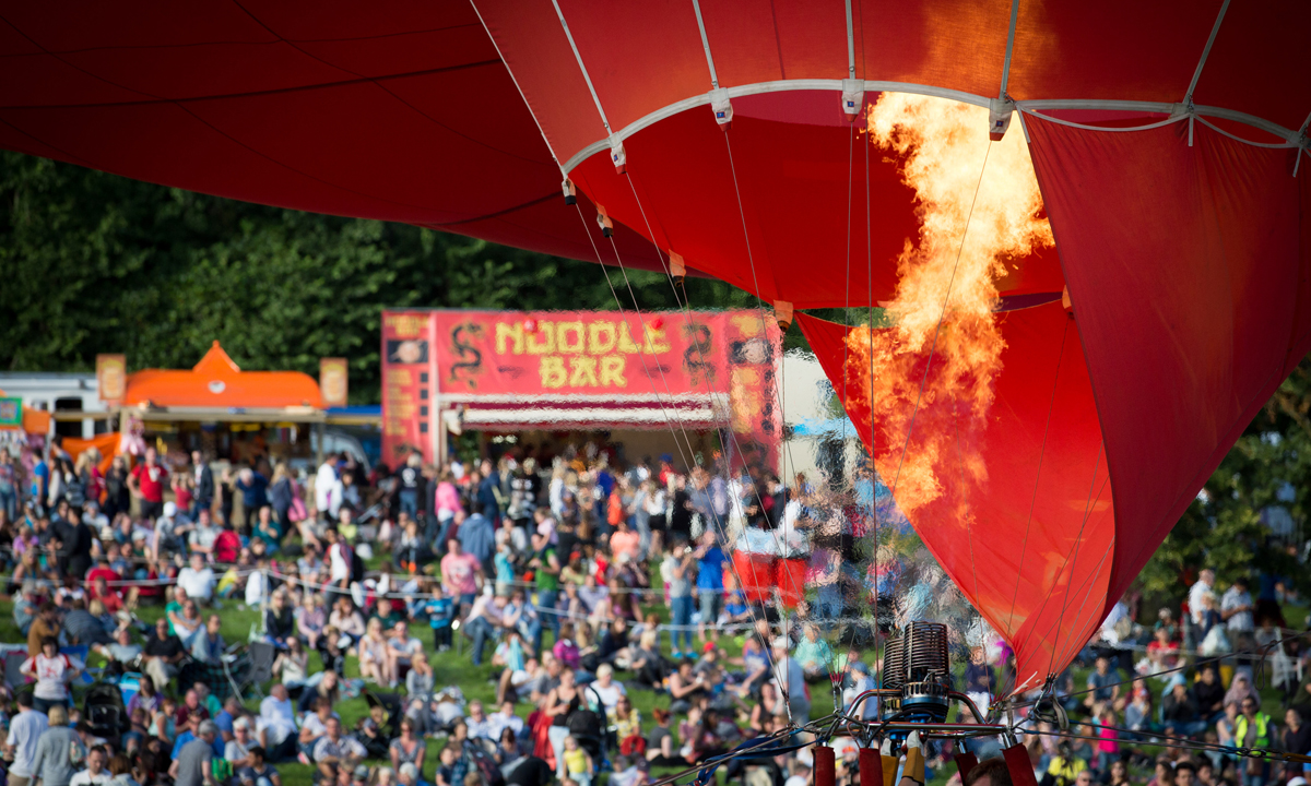 I colori delle mongolfiere nei cieli di Bristol