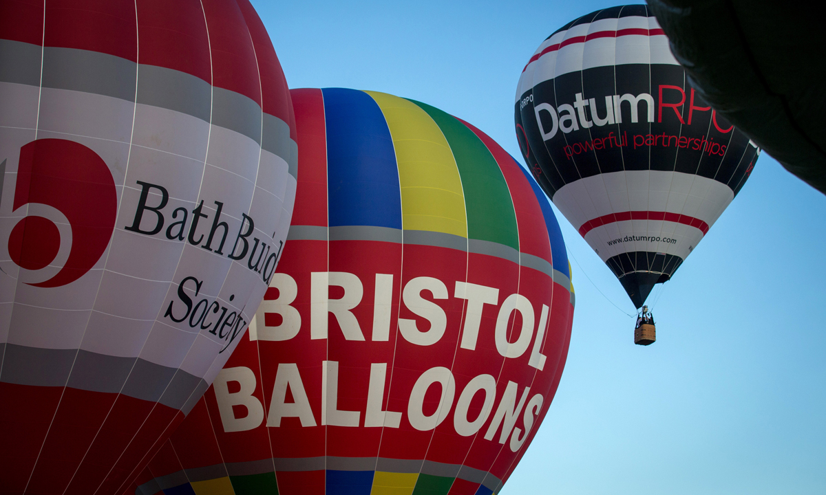 I colori delle mongolfiere nei cieli di Bristol