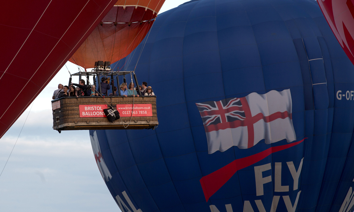 I colori delle mongolfiere nei cieli di Bristol
