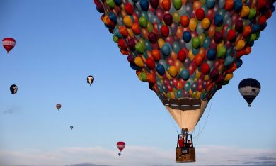 I colori delle mongolfiere nei cieli di Bristol