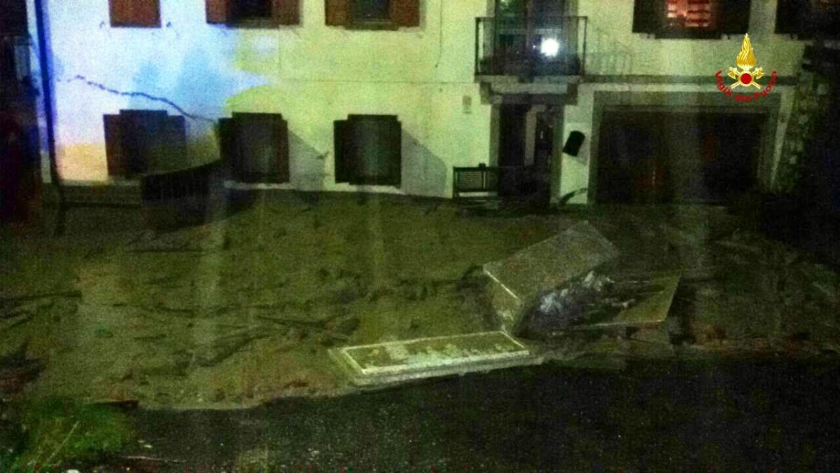 Galleria foto 'Le “bombe d’acqua” non esistono. Ecco cosa devasta l’Italia' - foto 2