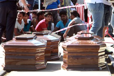 Ecatombe nel Mediterraneo: già 2.000 i migranti morti nel 2015