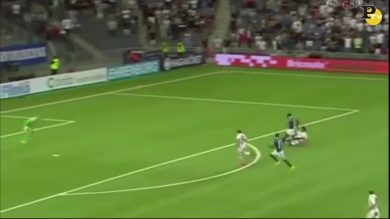 Il gol pazzesco di Sam Johnson