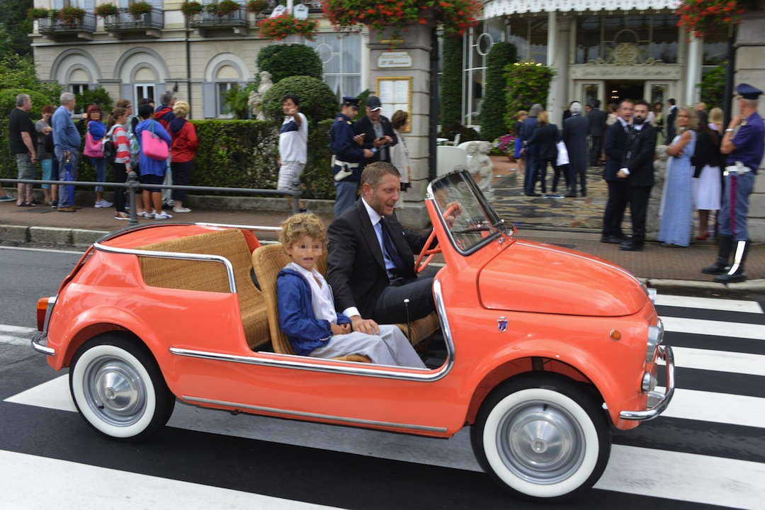 Pierre e Beatrice Casiraghi: le foto del matrimonio religioso