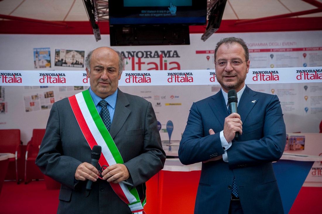 Il sindaco di Spoleto inaugura la tappa del tour in Umbria Il sindaco di Spoleto inaugura la tappa del tour in Umbria