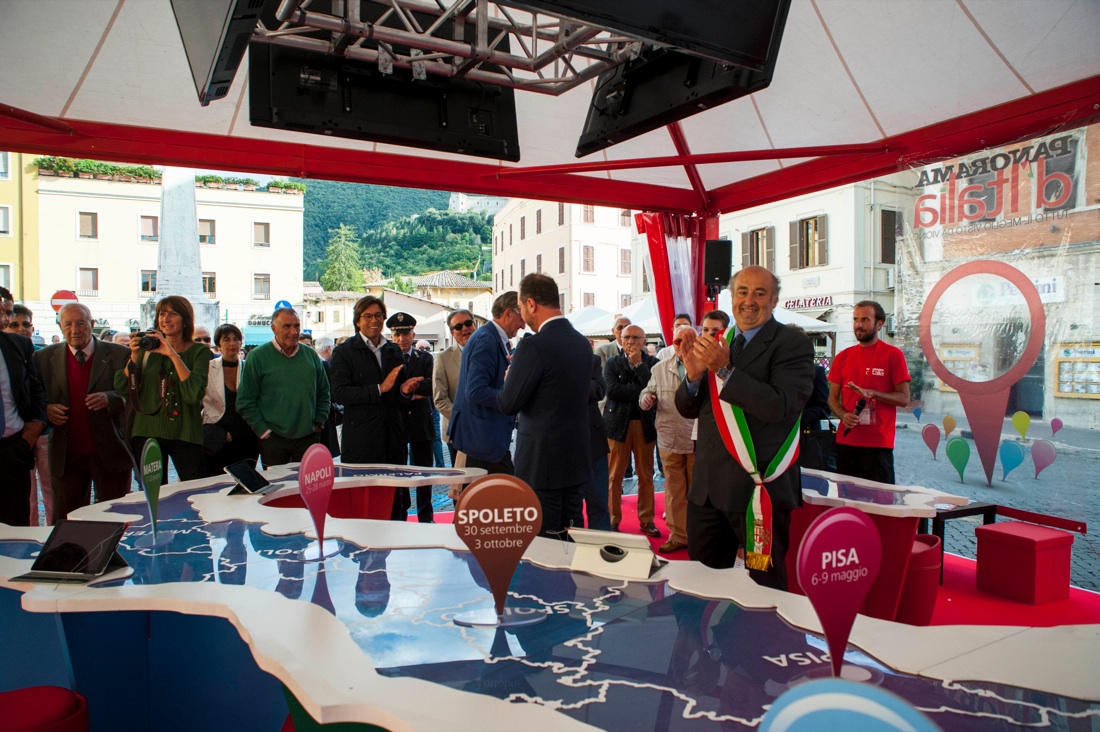 Il sindaco di Spoleto inaugura la tappa del tour in Umbria Il sindaco di Spoleto inaugura la tappa del tour in Umbria