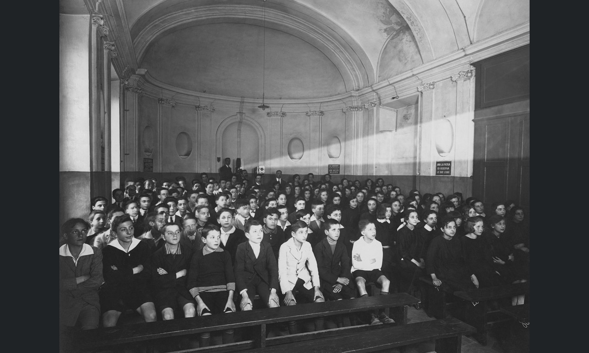 Scuola, 90 anni di storia in mostra a Firenze Scuola, 90 anni di storia in mostra a Firenze