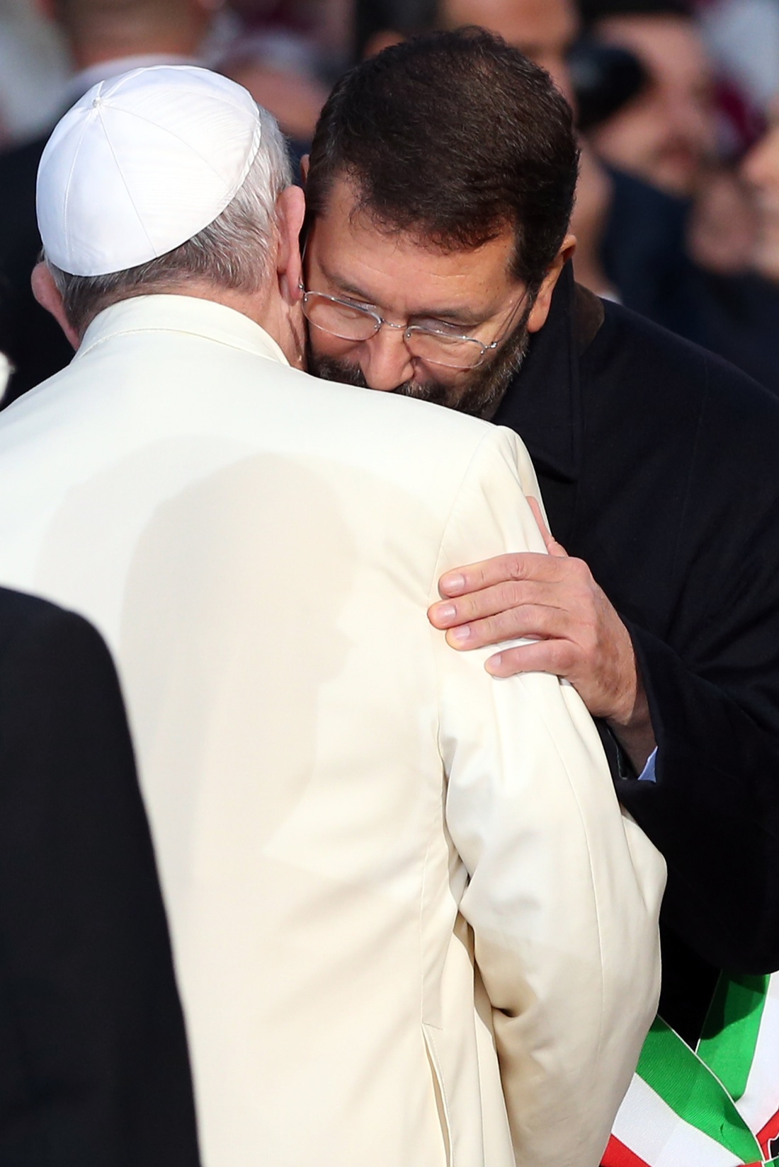 Il Papa smentisce Marino: le ragioni di un gesto clamoroso