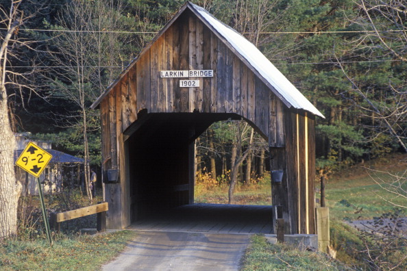 Autunno, le strade scenografiche più suggestive al mondo