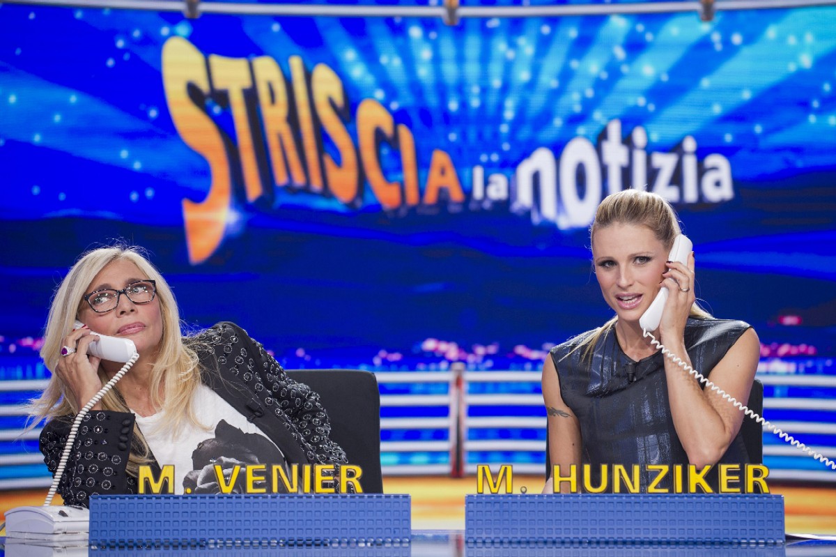 Striscia la Notizia: questa sera debutta la coppia De Sica-Hunziker Striscia la Notizia: questa sera debutta la coppia De Sica-Hunziker