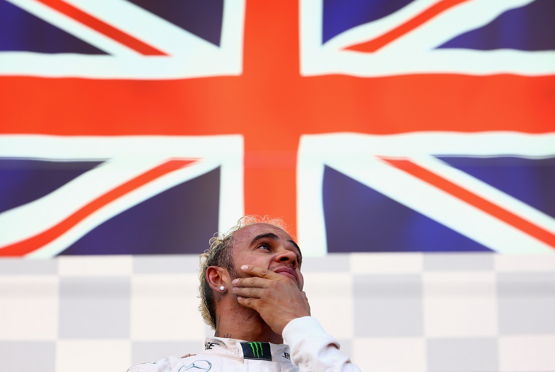 Gp Giappone: vince Hamilton su Rosberg. Ferrari terza con Vettel Gp Giappone: vince Hamilton su Rosberg. Ferrari terza con Vettel