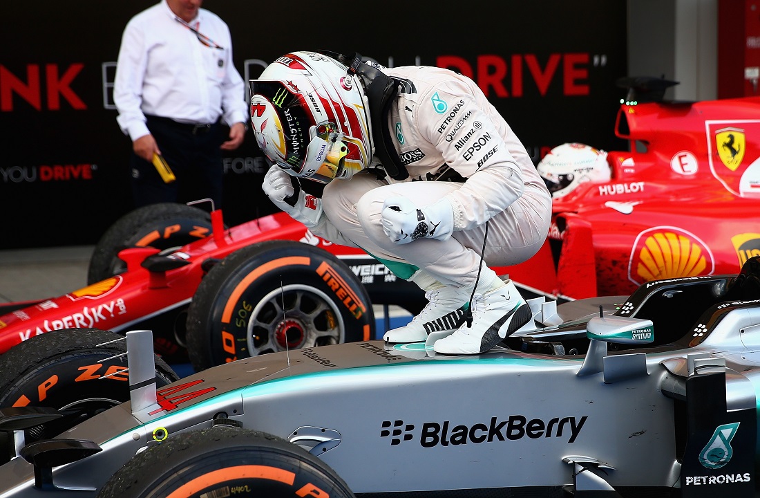 Gp Giappone: vince Hamilton su Rosberg. Ferrari terza con Vettel Gp Giappone: vince Hamilton su Rosberg. Ferrari terza con Vettel