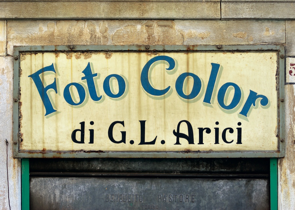 Le più belle insegne d’Italia raccolte in un libro