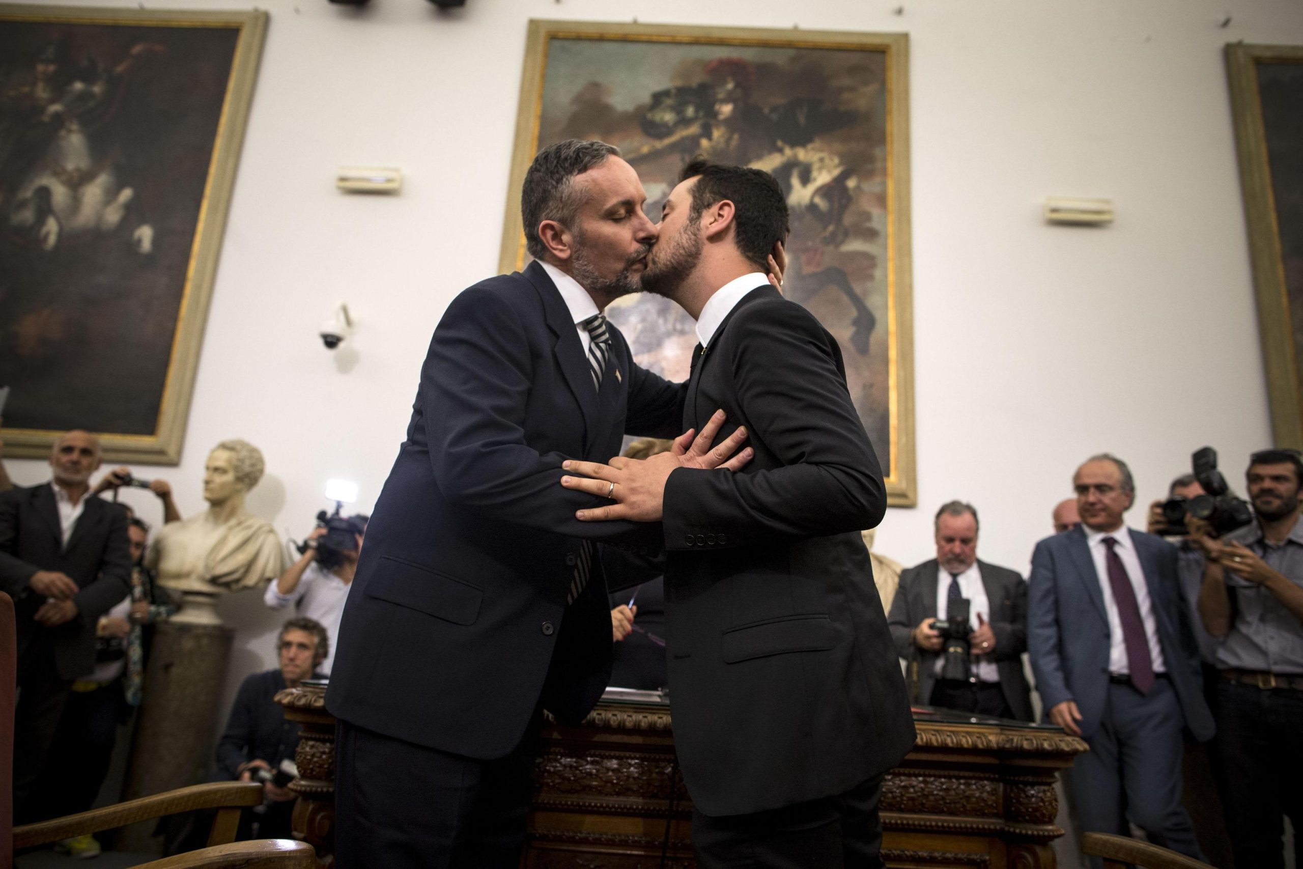Sorpresa, sul lavoro i gay sono i meno discriminati Sorpresa, sul lavoro i gay sono i meno discriminati