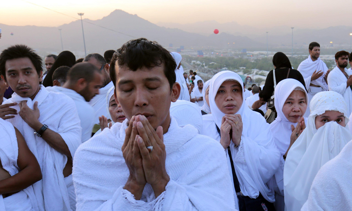 Tragedia alla Mecca: 717 morti, 863 feriti – Foto e video