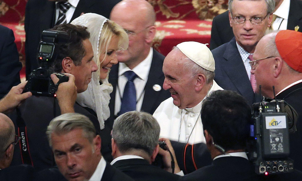 Papa Francesco, il giallo delle frasi “tagliate”