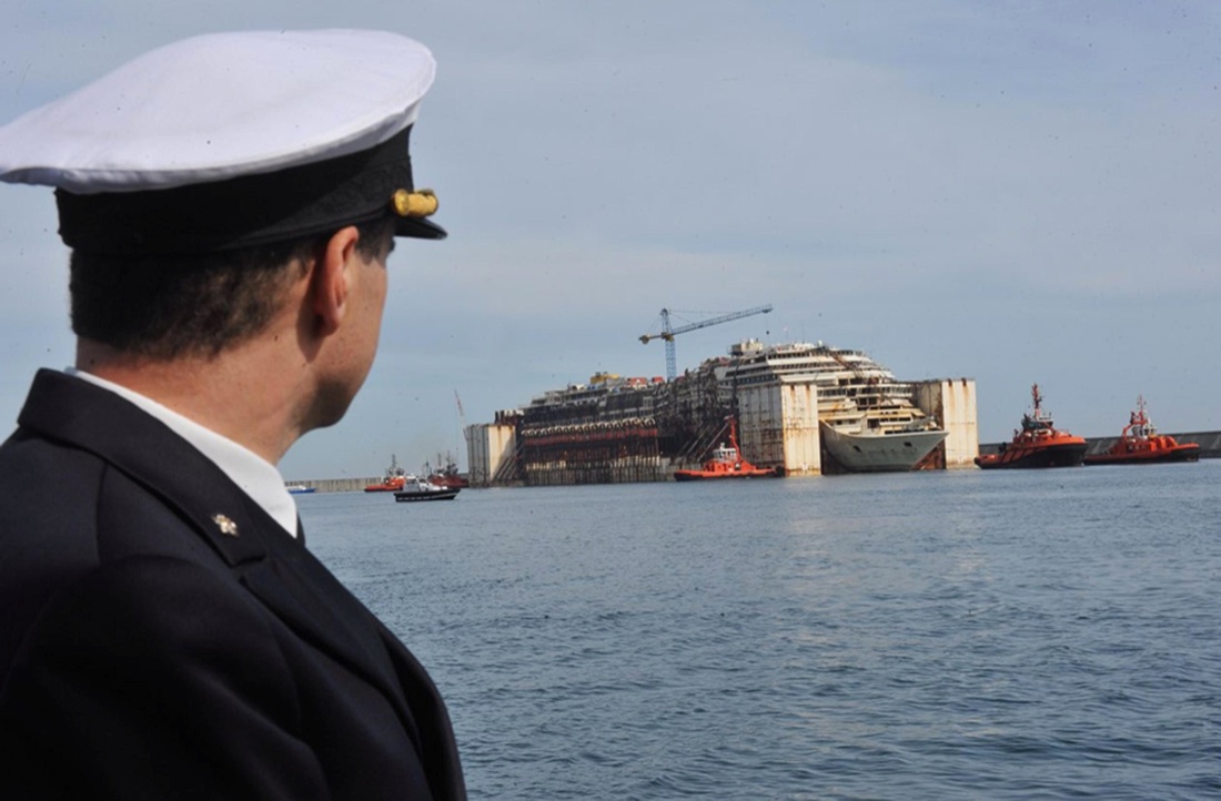Costa Concordia, Schettino ricorre in appello: “Sentenza sbagliata” Costa Concordia, Schettino ricorre in appello: “Sentenza sbagliata”
