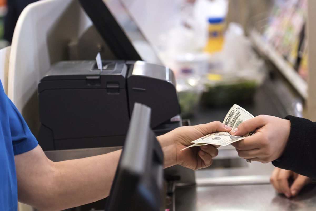 Galleria foto 'Corruzione: ecco i dipendenti “infedeli” dell’Agenzie delle Entrate' - foto 3