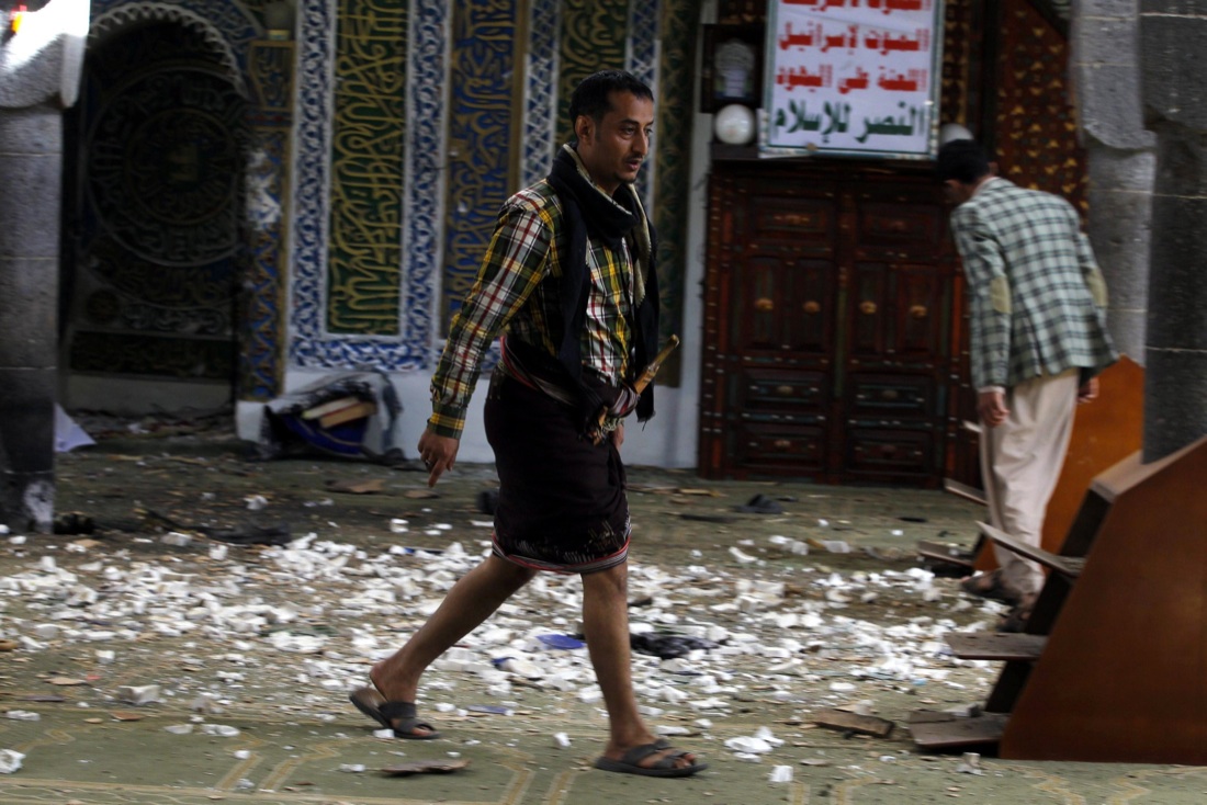 Yemen, attentato in moschea a Sanaa nel giorno della Festa del Sacrificio Yemen, attentato in moschea a Sanaa nel giorno della Festa del Sacrificio