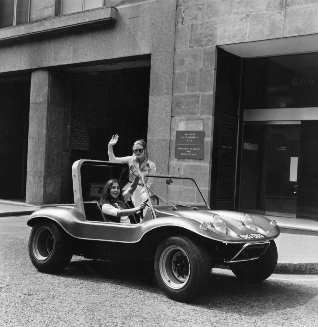 La Volkswagen nella storia. Dal Maggiolino a oggi – foto La Volkswagen nella storia. Dal Maggiolino a oggi – foto