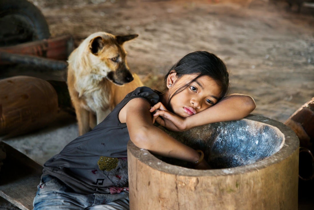 Steve McCurry: Icons and Women Steve McCurry: Icons and Women