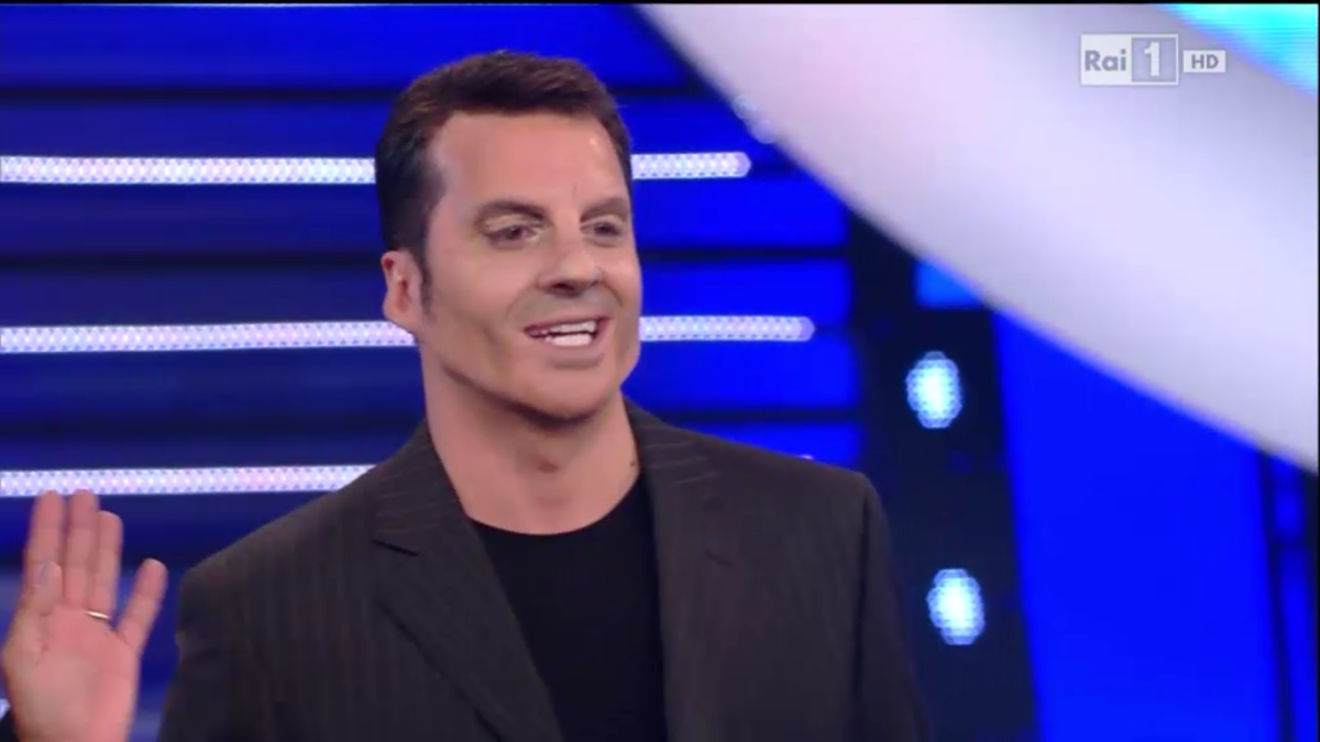 Galleria foto 'Tale e Quale Show 5: Max Giusti è Renato Zero – Le pagelle' - foto 8