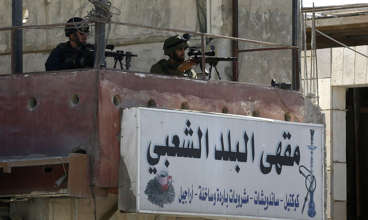 Gerusalemme, scontri tra polizia israeliana e palestinesi – Foto Gerusalemme, scontri tra polizia israeliana e palestinesi – Foto