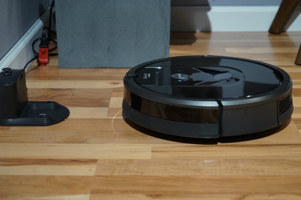 Galleria foto 'Roomba 980: l’aspirapolvere robot che si connette a Internet' - foto 15