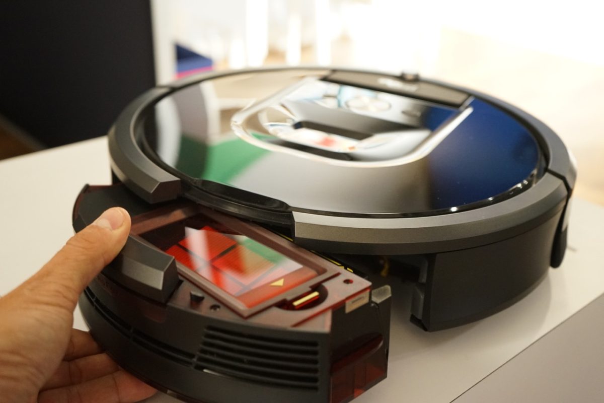 Galleria foto 'Roomba 980: l’aspirapolvere robot che si connette a Internet' - foto 13