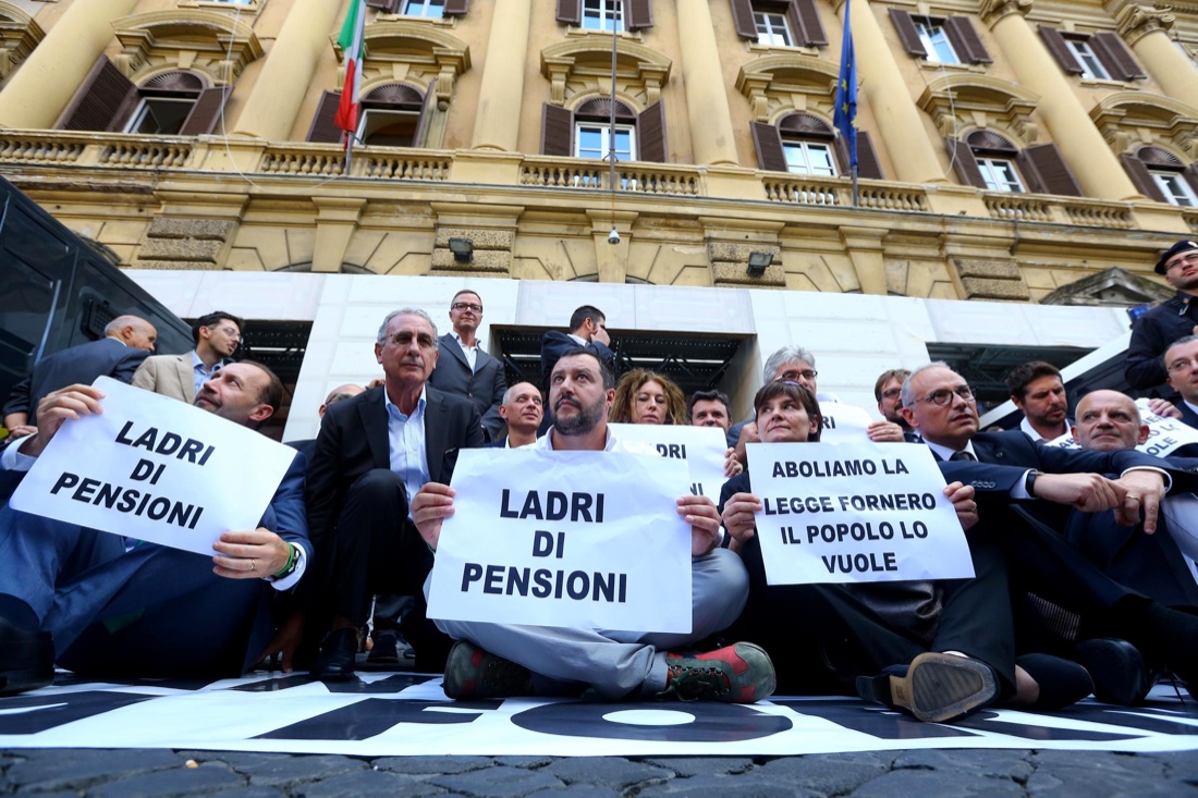 Esodati: la Lega occupa i banchi del Governo