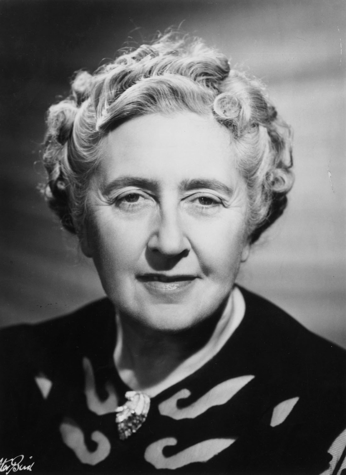 Agatha Christie, 125 anni fa nasceva la dama del mistero – Foto