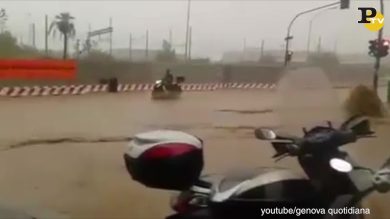 Maltempo: allagamenti a Genova