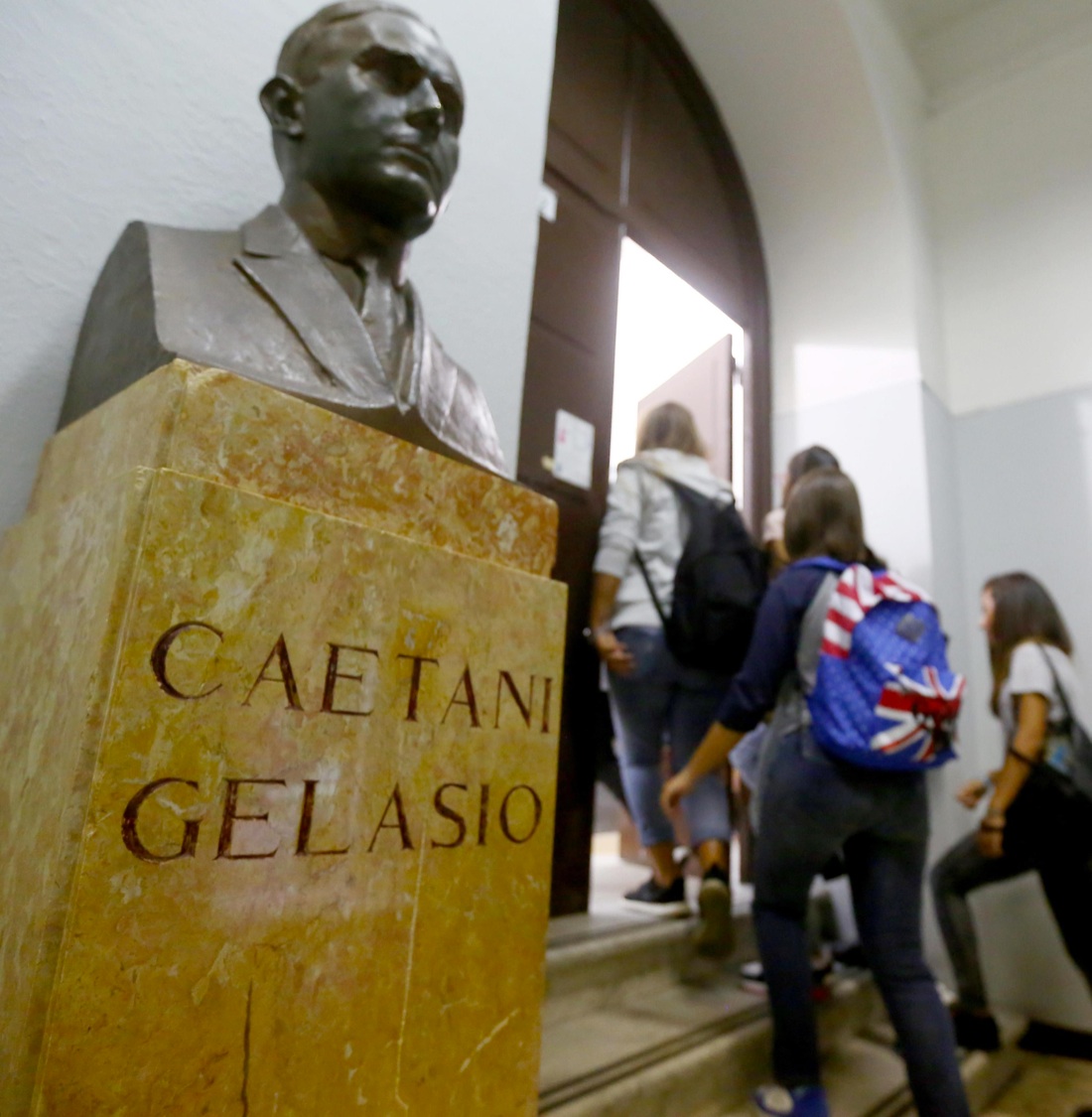 Primo giorno di scuola per 9 milioni di studenti, le foto Primo giorno di scuola per 9 milioni di studenti, le foto