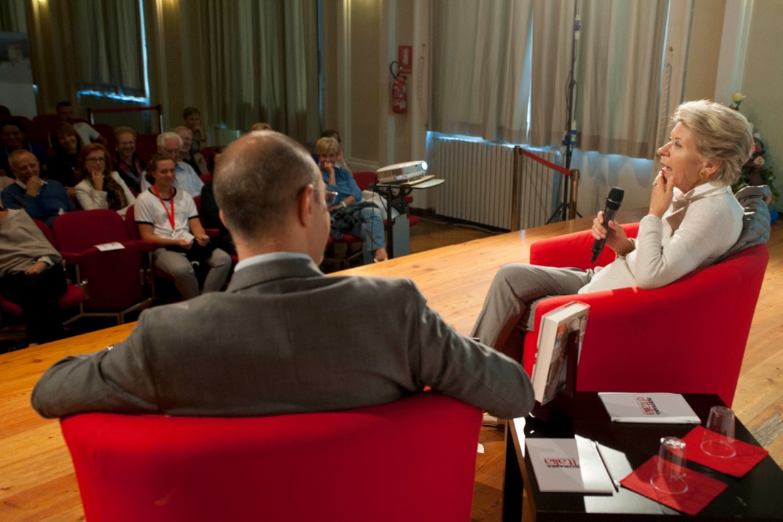 Casati Modignani: “il mio prossimo romanzo parlerà di scuola”