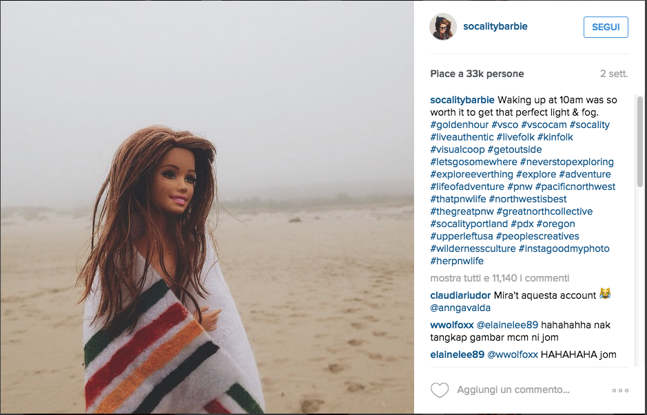 La Barbie hypster che si fa beffa della Instagram mania La Barbie hypster che si fa beffa della Instagram mania