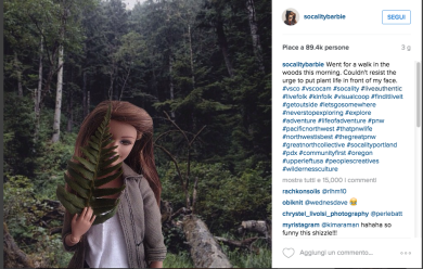 La Barbie hypster che si fa beffa della Instagram mania