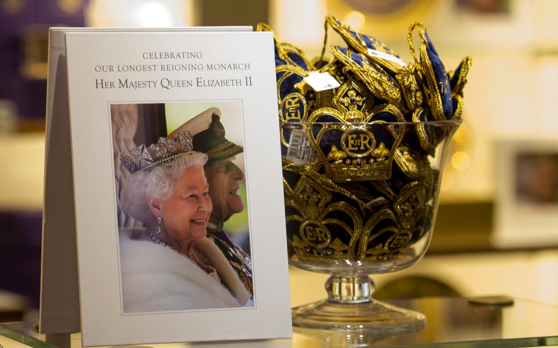 Elisabetta II, il Regno Unito in festa per la regina – Foto