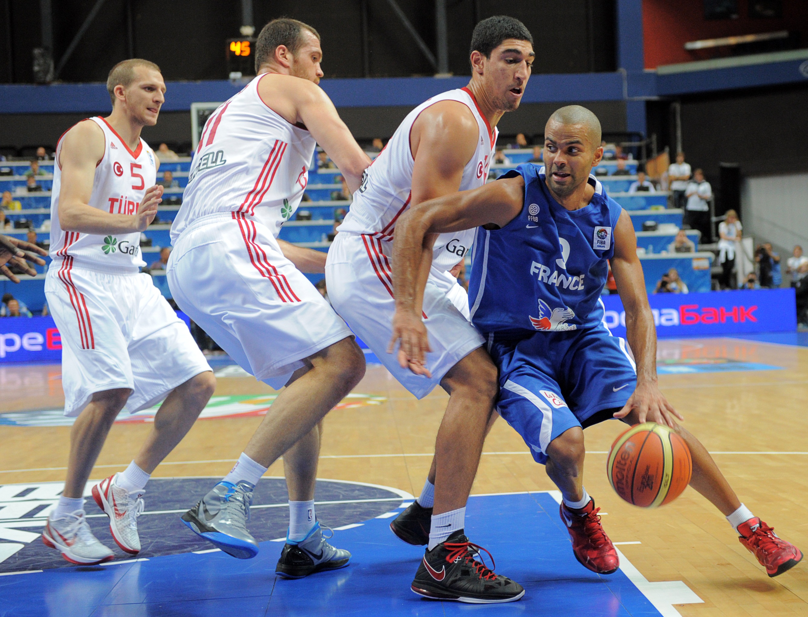 Basket: chapeau Parker, (sottovalutato) miglior marcatore di sempre agli Europei
