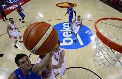 EuroBasket, Italia-Spagna 105-98: una vittoria formato Nba