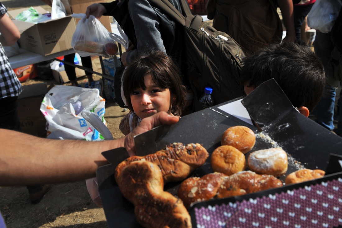 I rifugiati al confine fra Grecia e Macedonia – Foto