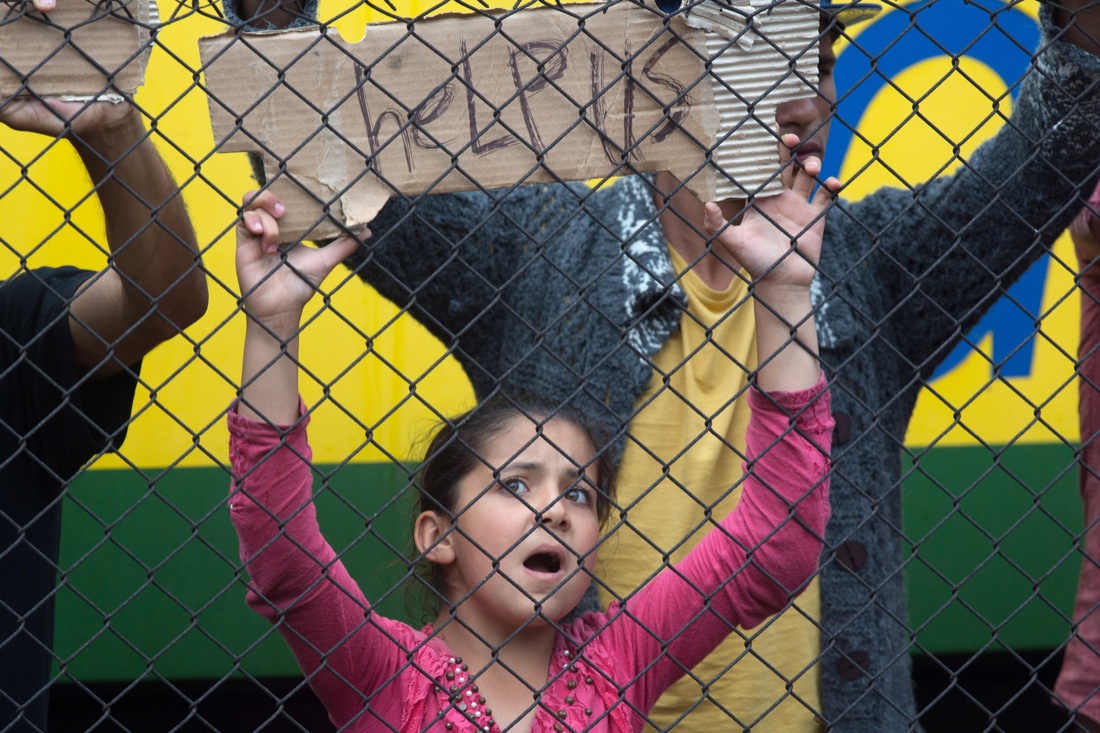 I rifugiati al confine fra Grecia e Macedonia – Foto