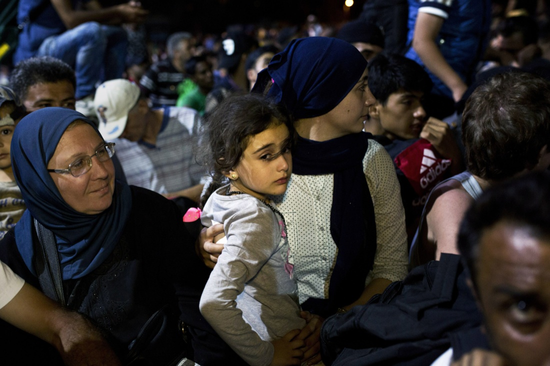 Isola di Lesbo invasa dai migranti – Le foto