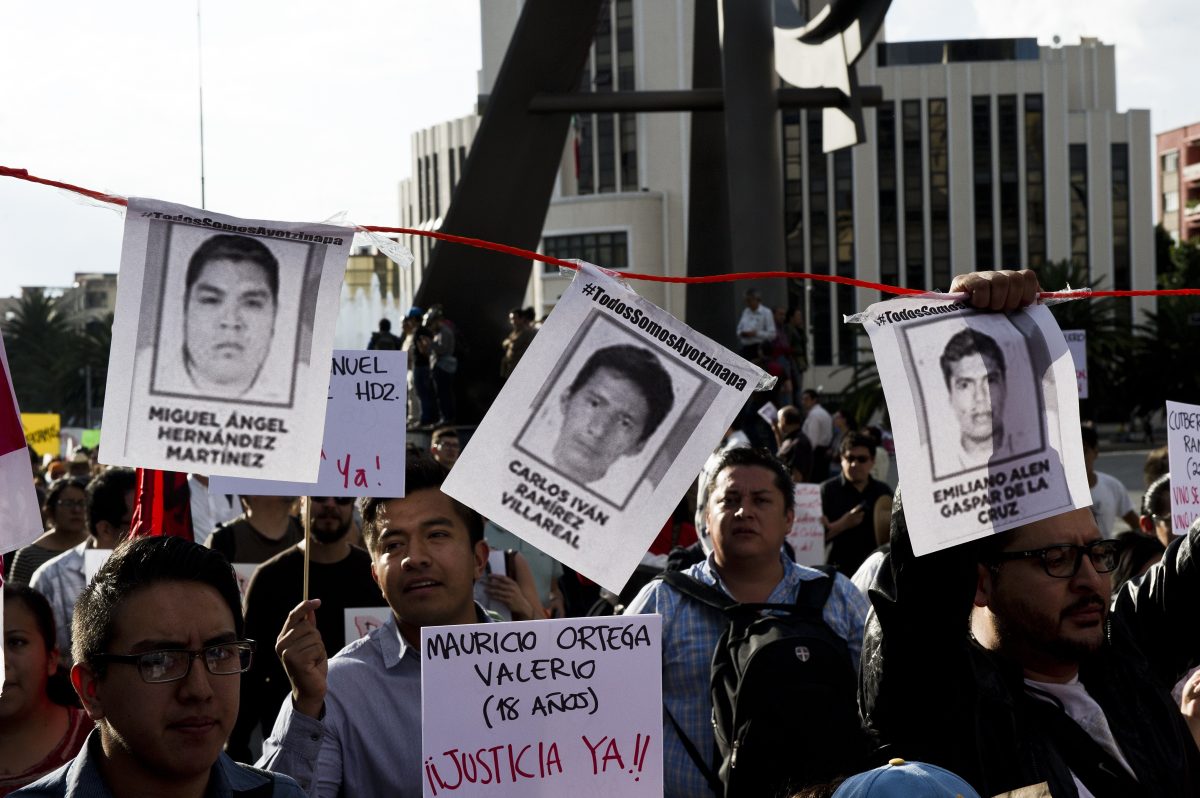 Galleria foto 'Strage di Iguala: il governo messicano ha mentito' - foto 13