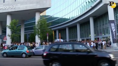 Abbraccio da Record a Milano