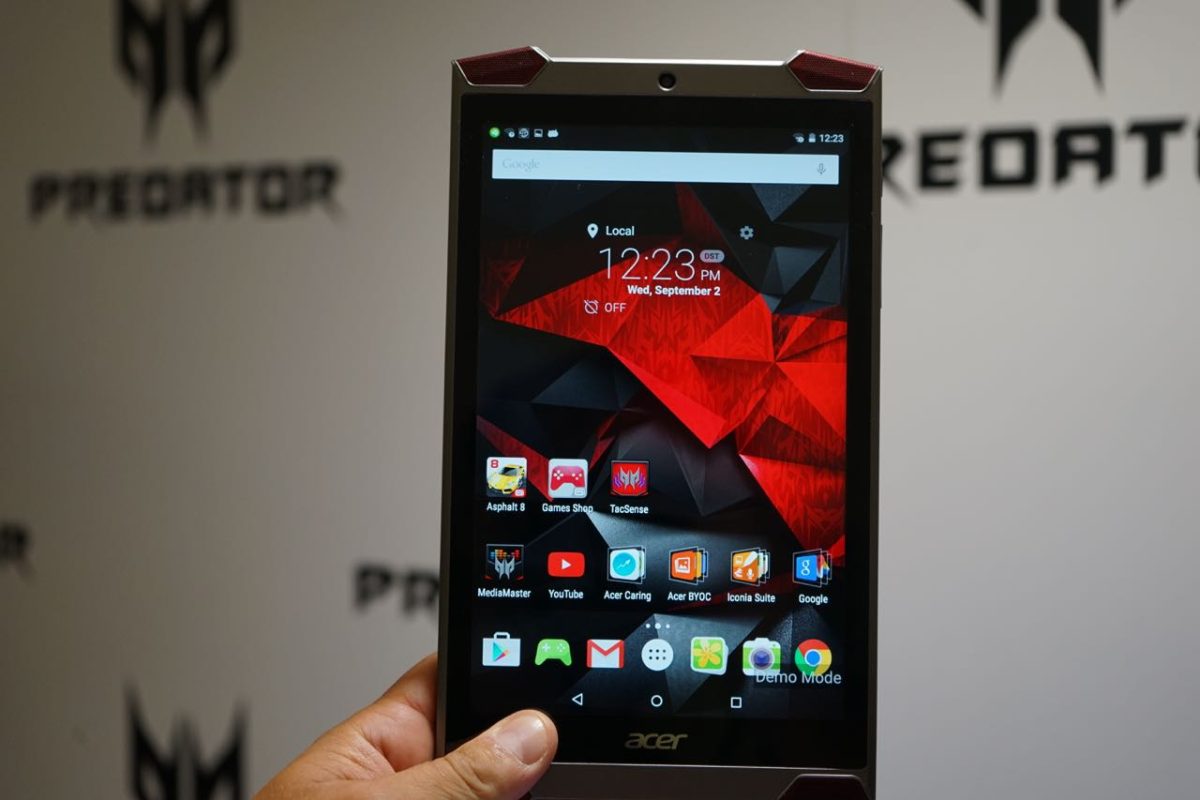 Galleria foto 'Idea Acer: da smartphone a PC in una mossa' - foto 5