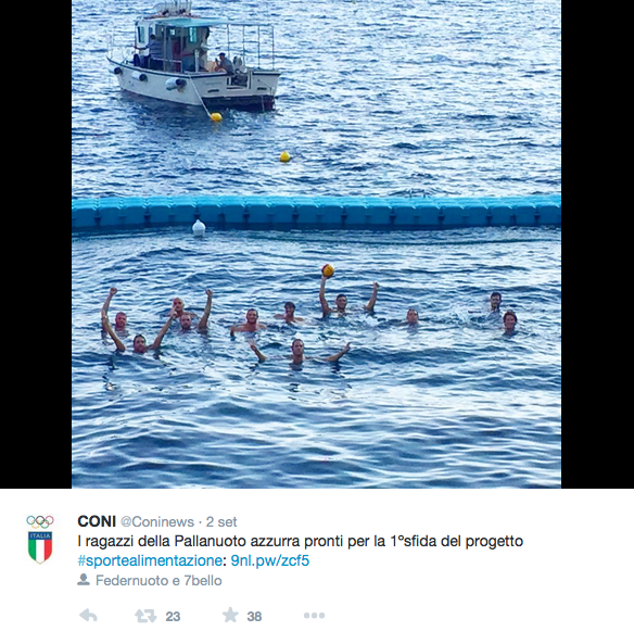 Italia – Spagna a Capri, lo spettacolo della pallanuoto in mare aperto Italia – Spagna a Capri, lo spettacolo della pallanuoto in mare aperto