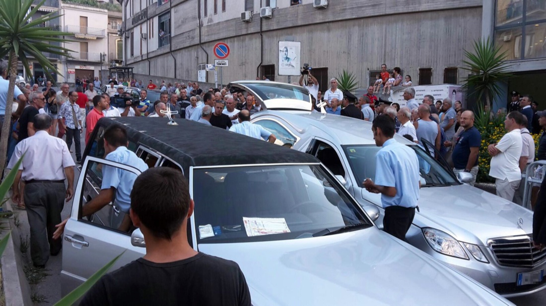 Coniugi uccisi a Palagonia, la ricostruzione attraverso le telecamere Coniugi uccisi a Palagonia, la ricostruzione attraverso le telecamere