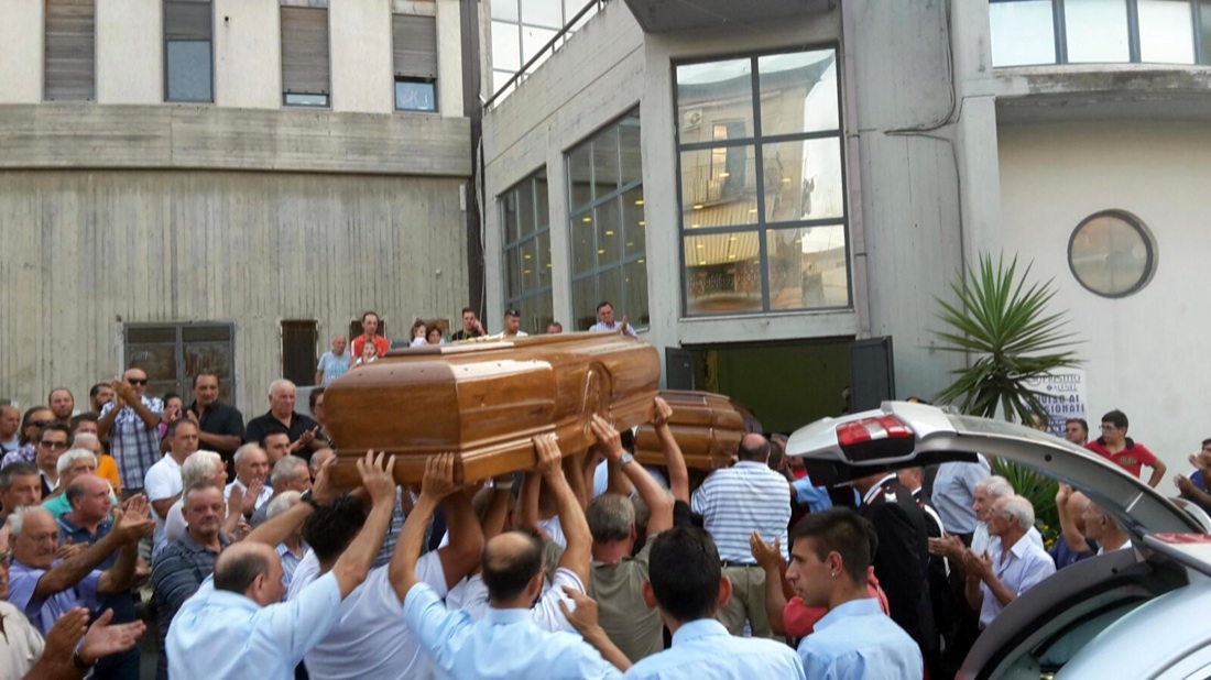 Coniugi uccisi a Palagonia, la ricostruzione attraverso le telecamere Coniugi uccisi a Palagonia, la ricostruzione attraverso le telecamere